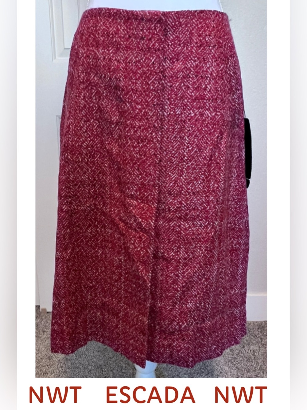 NWT $675.00 Escada Tweed 29% Virgin Wool Lined Skirt 2 Way Zipper Pockets Sz 40